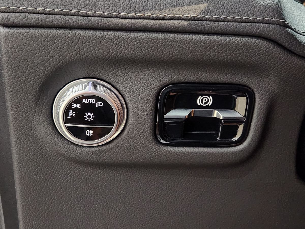 2023 Mercedes-Benz EQS SUV Base - Photo 40