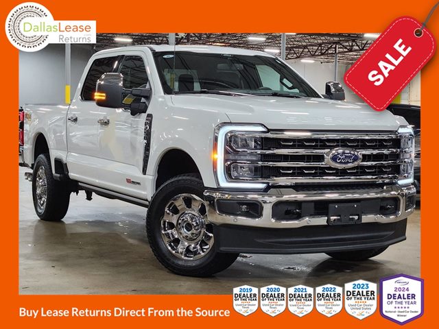 White 2025 Ford F-250 Super Duty King Ranch Crew Cab 4WD Pickup Truck Four-Wheel Drive Automatic