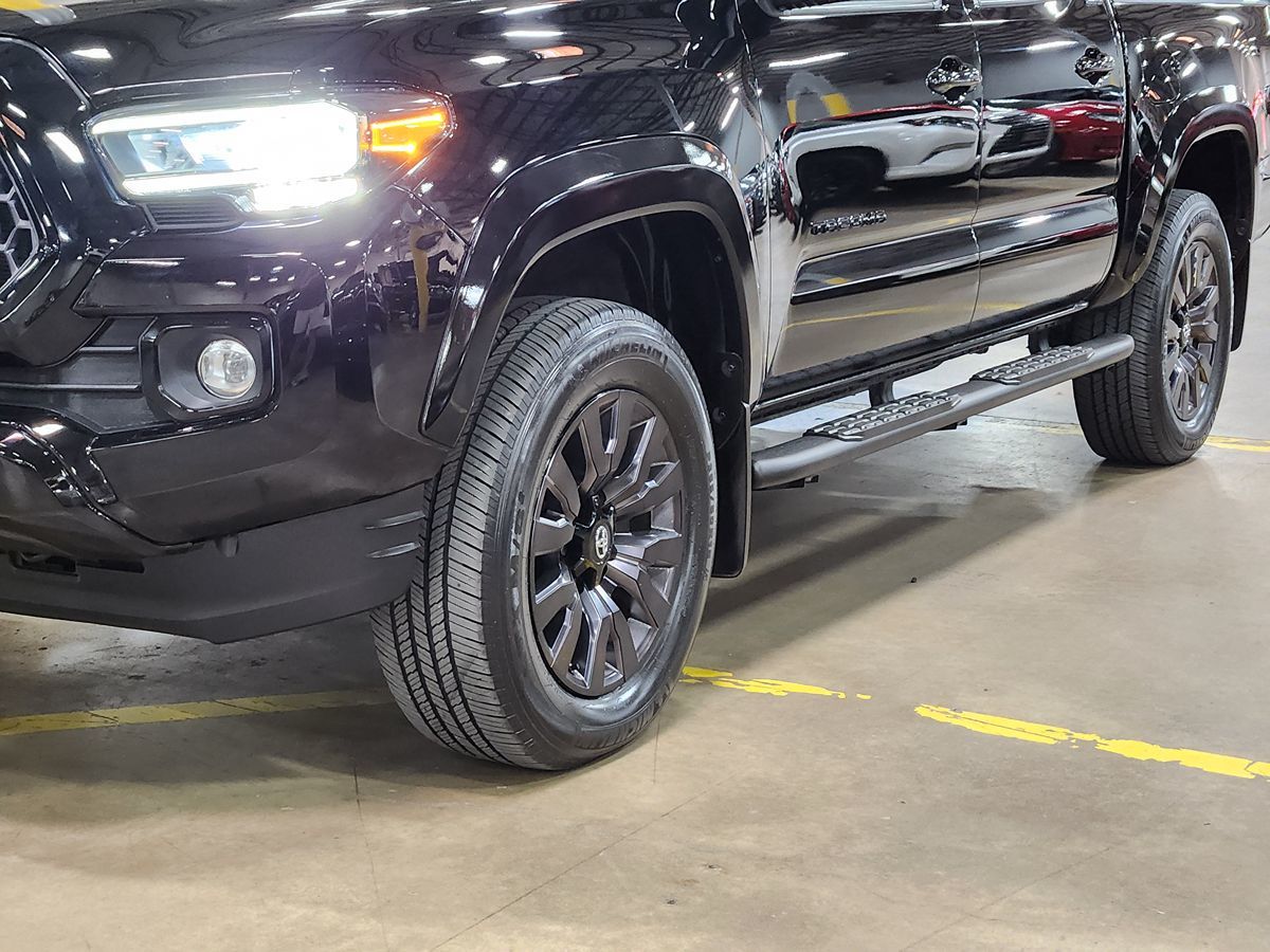 2023 Toyota Tacoma Limited - Photo 17