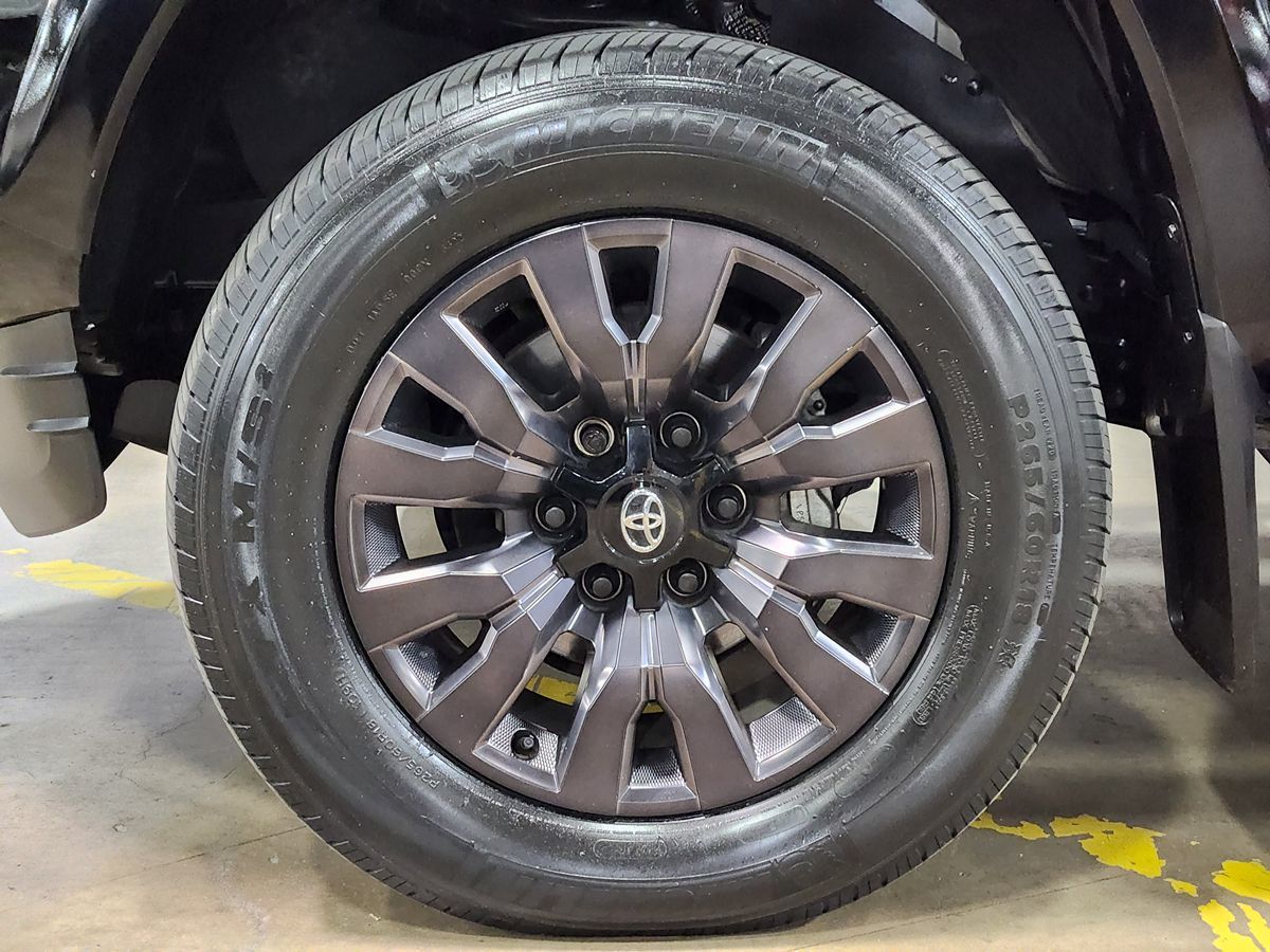 2023 Toyota Tacoma Limited - Photo 28