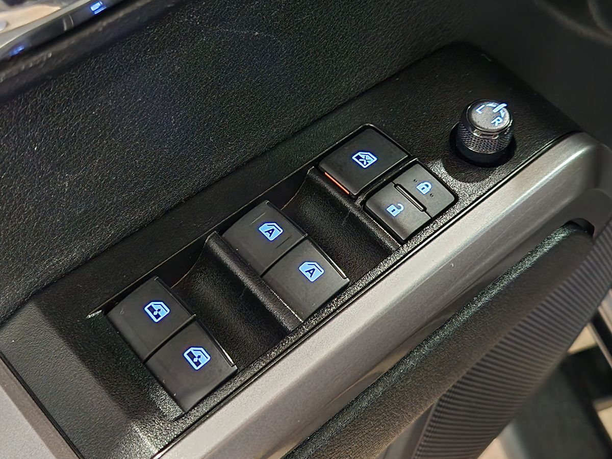 2023 Toyota Tacoma Limited - Photo 44