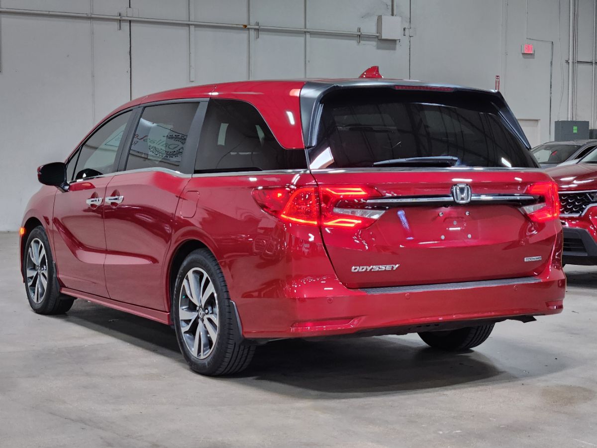 2023 Honda Odyssey Touring - Photo 11