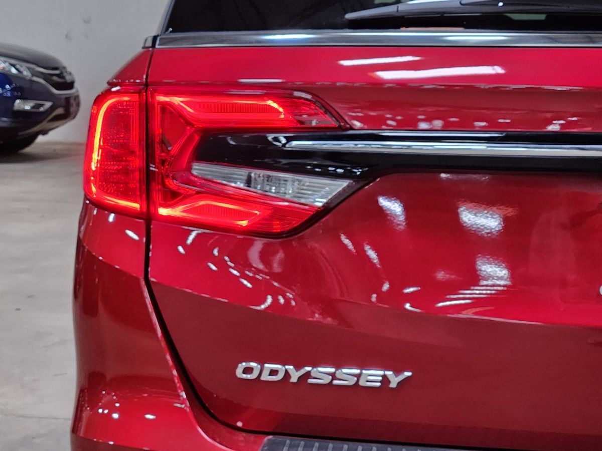 2023 Honda Odyssey Touring - Photo 20