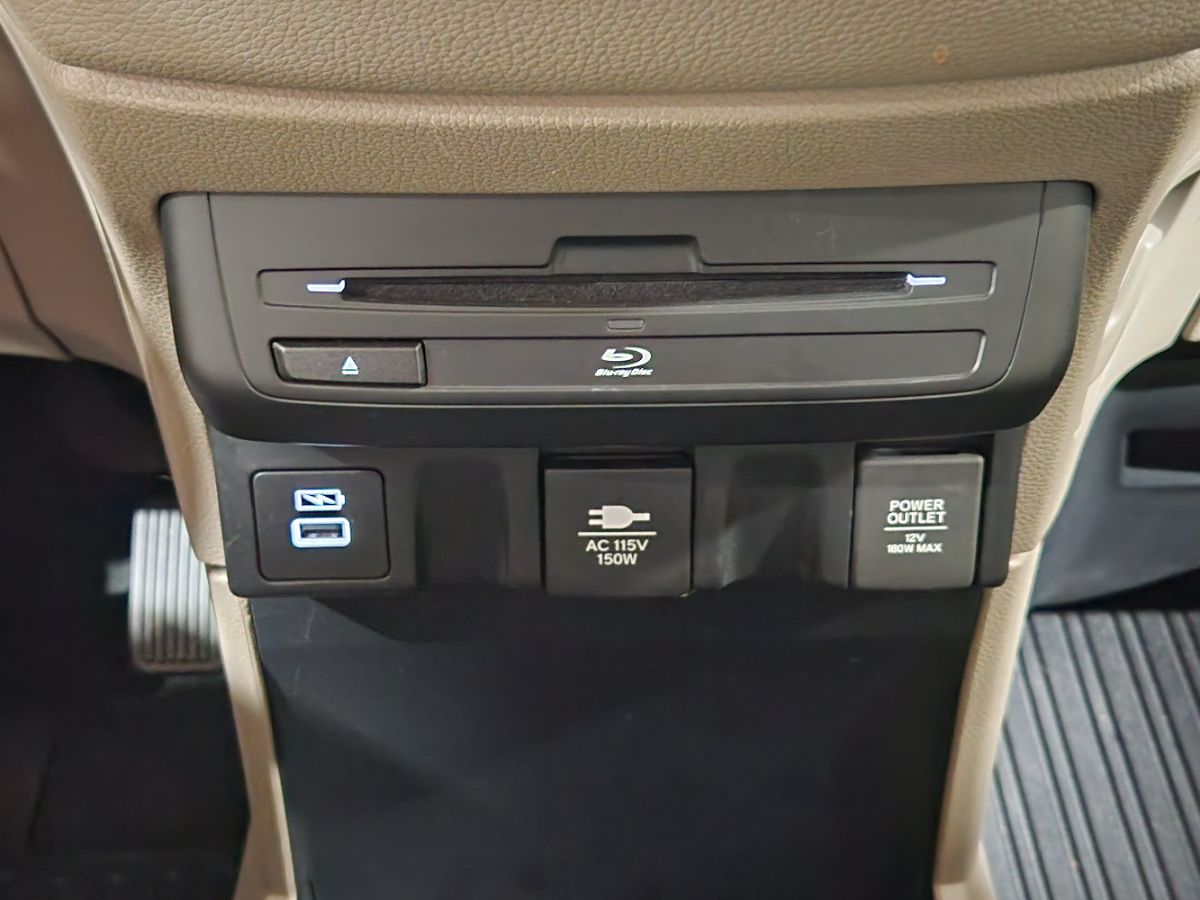 2023 Honda Odyssey Touring - Photo 41