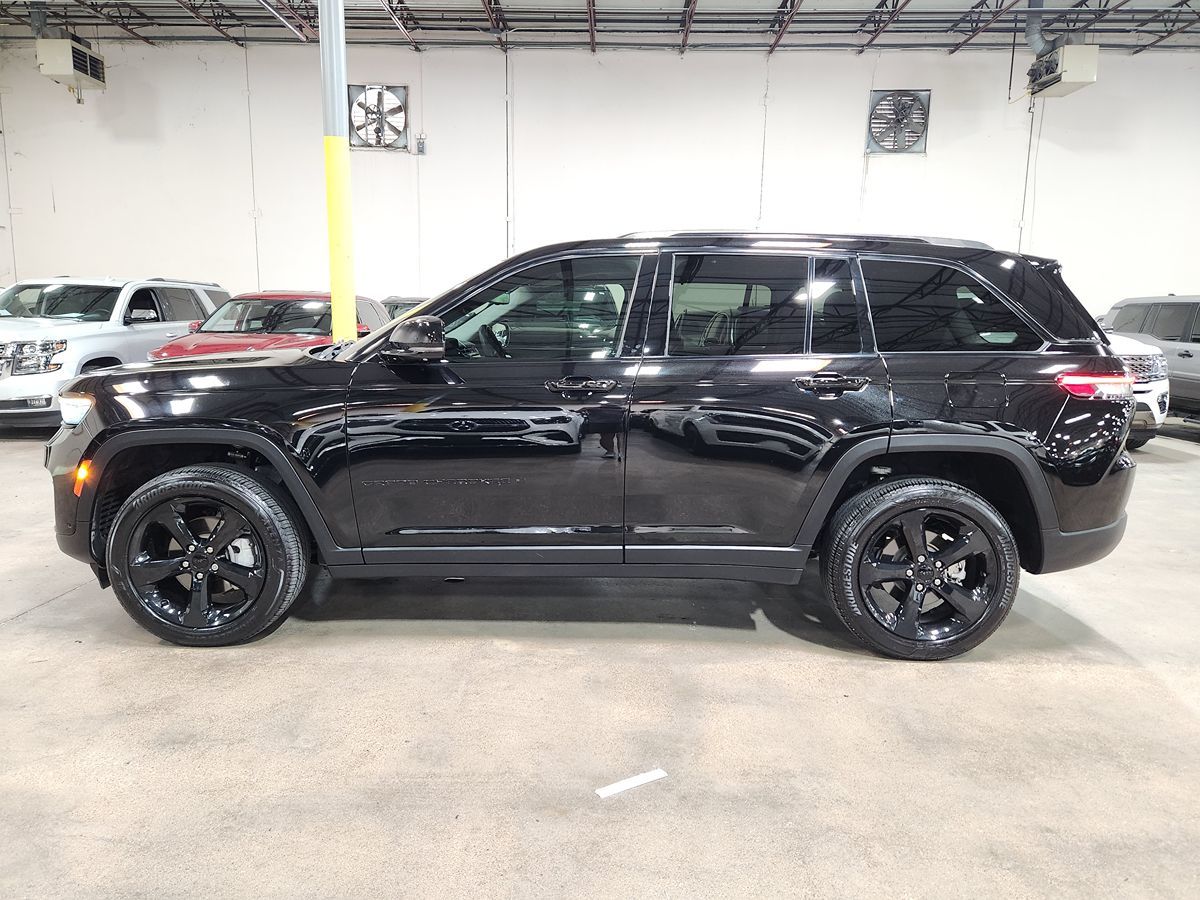 Sold 2023 Jeep Grand Cherokee Limited in Dallas