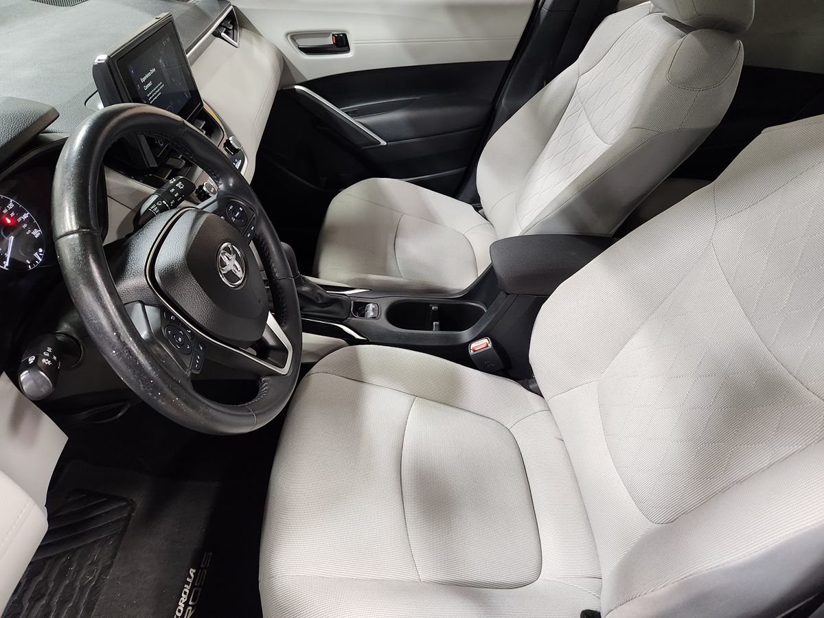 2023 Toyota Corolla Cross LE - Photo 33