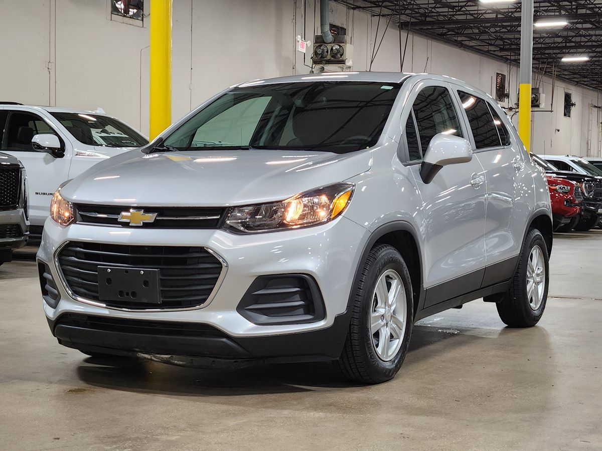 2022 Chevrolet Trax LS - Photo 4
