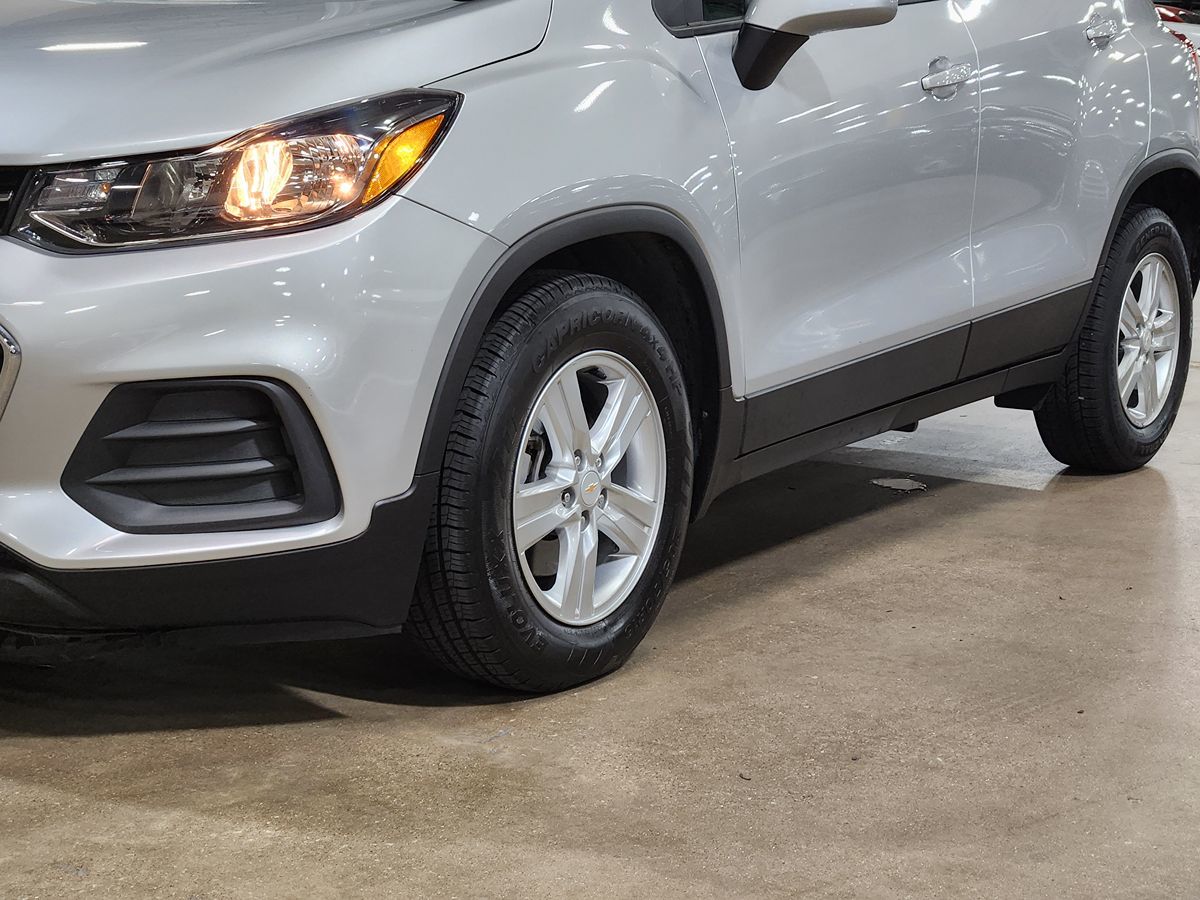 2022 Chevrolet Trax LS - Photo 17