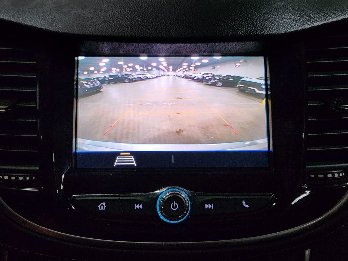 2022 Chevrolet Trax LS - Photo 37