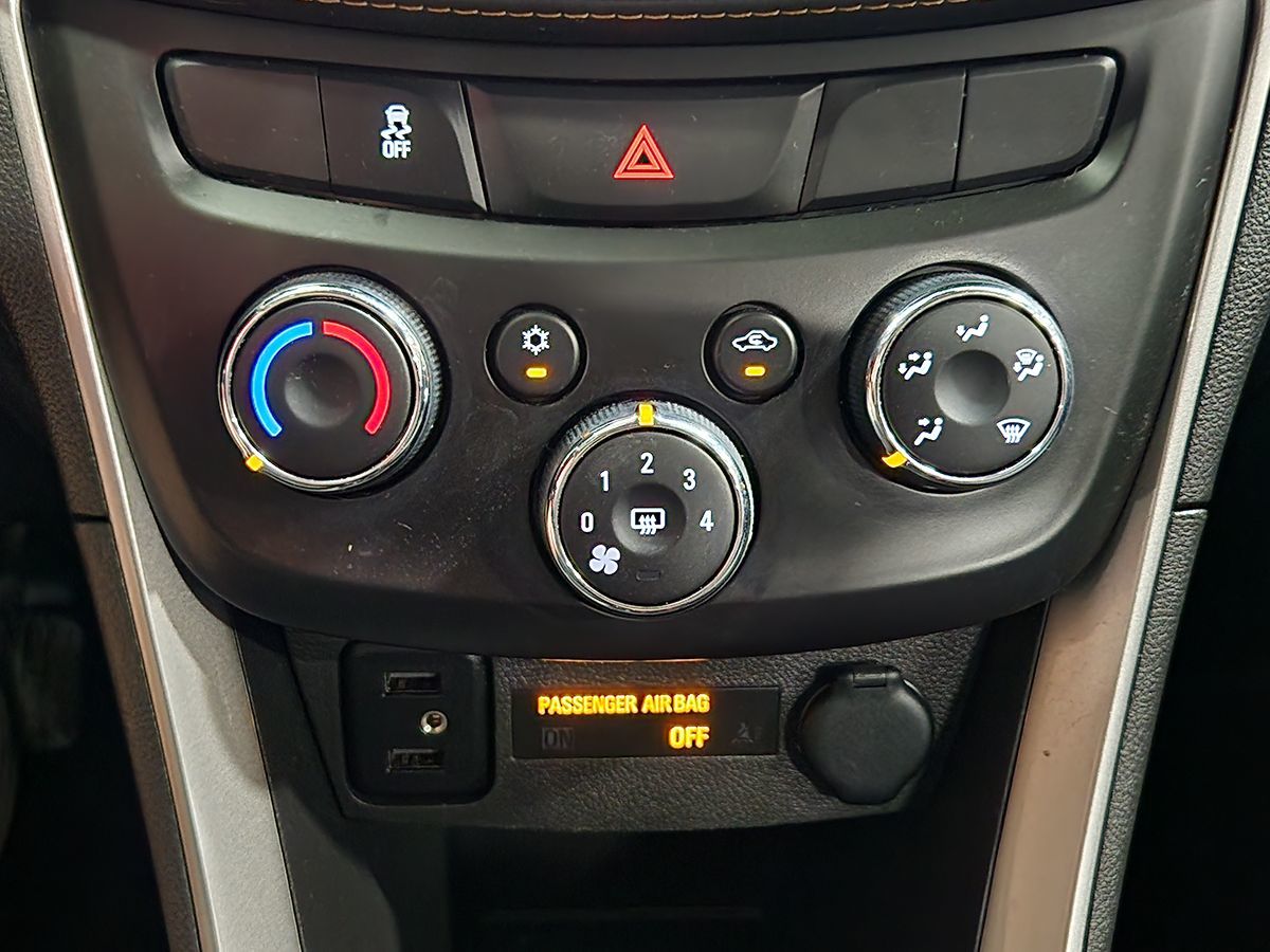 2022 Chevrolet Trax LS - Photo 38