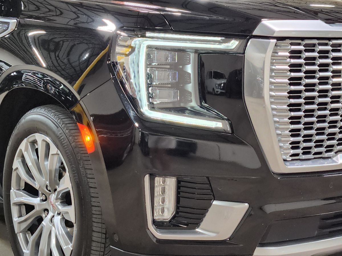 2024 GMC Yukon Denali - Photo 13