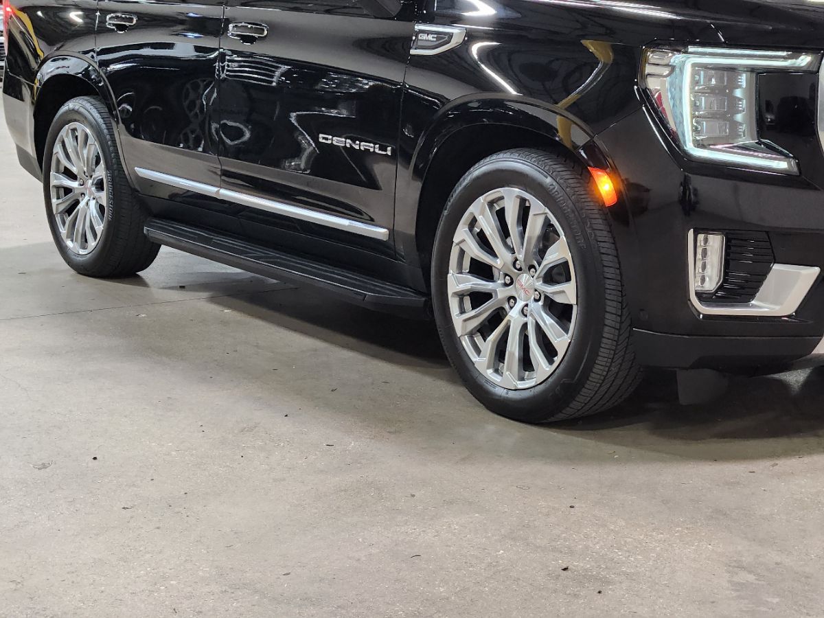 2024 GMC Yukon Denali - Photo 16