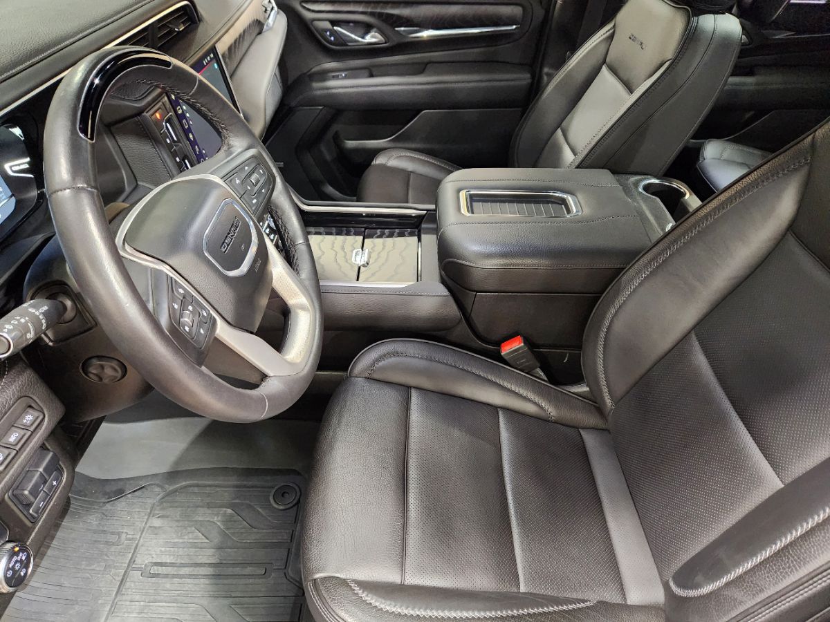 2024 GMC Yukon Denali - Photo 31