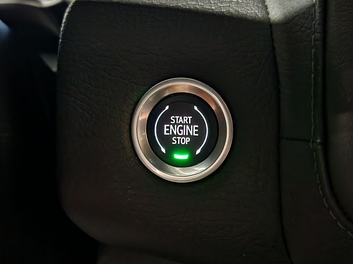 2024 GMC Yukon Denali - Photo 42