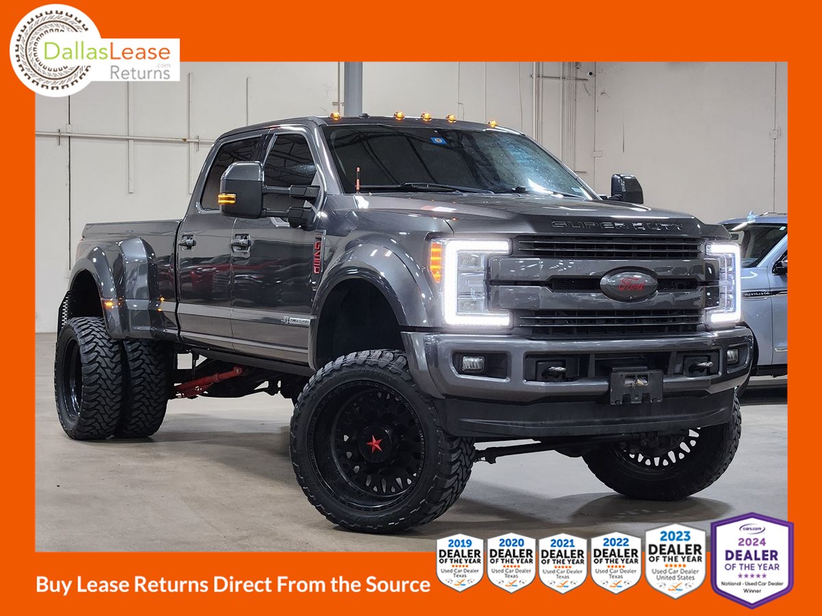 2018 Ford F-450 Lariat 4x4 Crew Cab 8' Box DRW's photo