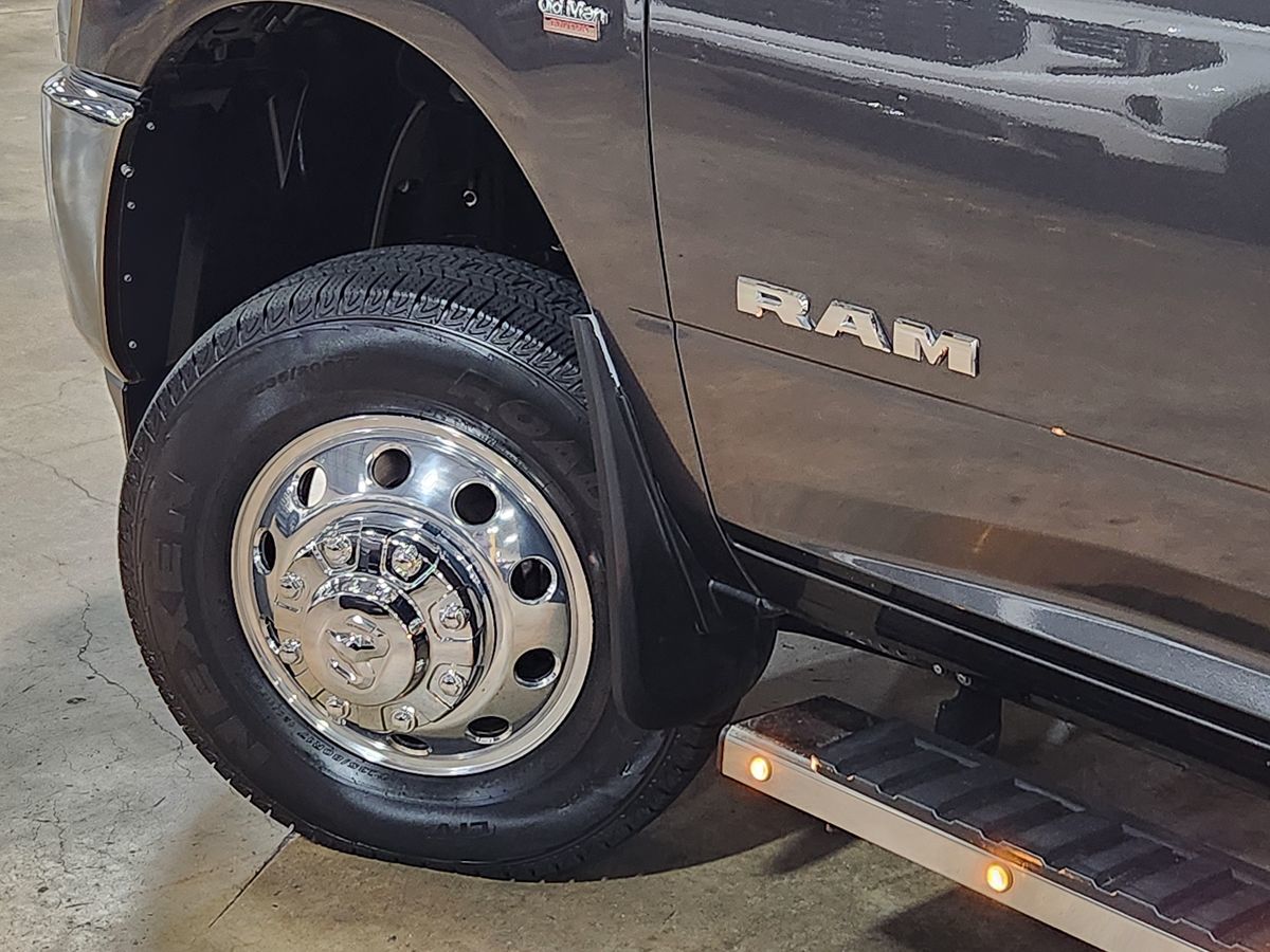 2024 RAM Ram 3500 Pickup Laramie - Photo 23