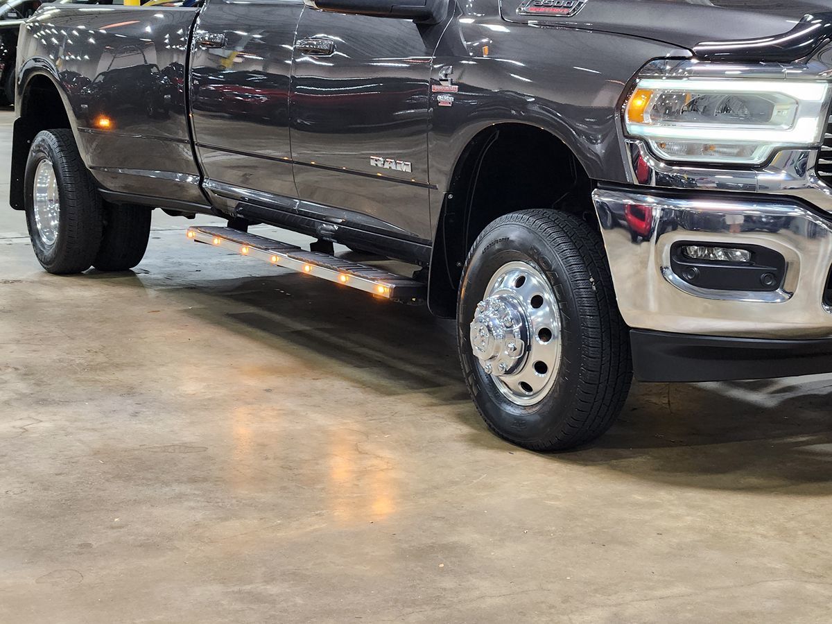 2024 RAM Ram 3500 Pickup Laramie - Photo 16