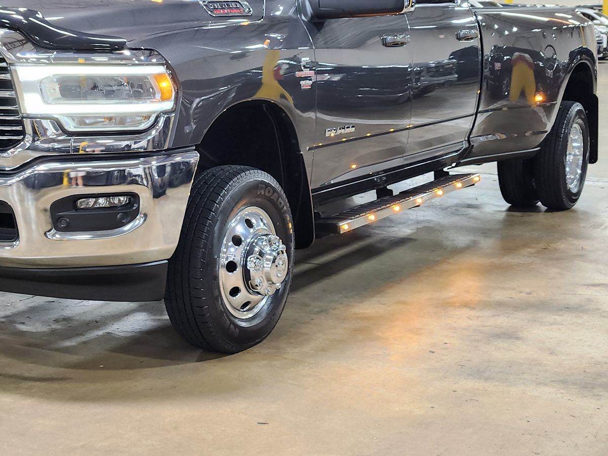 2024 RAM Ram 3500 Pickup Laramie - Photo 17