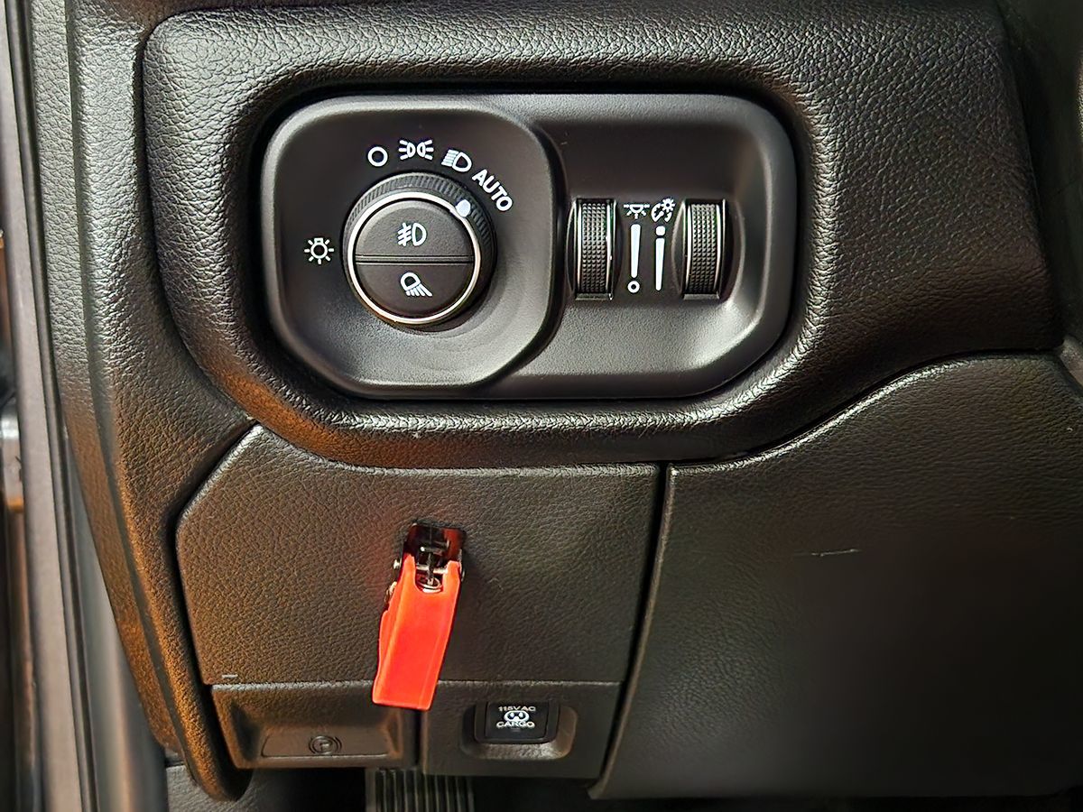 2024 RAM Ram 3500 Pickup Laramie - Photo 47