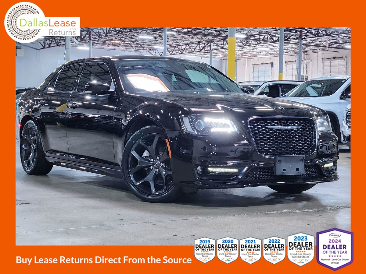 2022 Chrysler 300 Touring L's photo