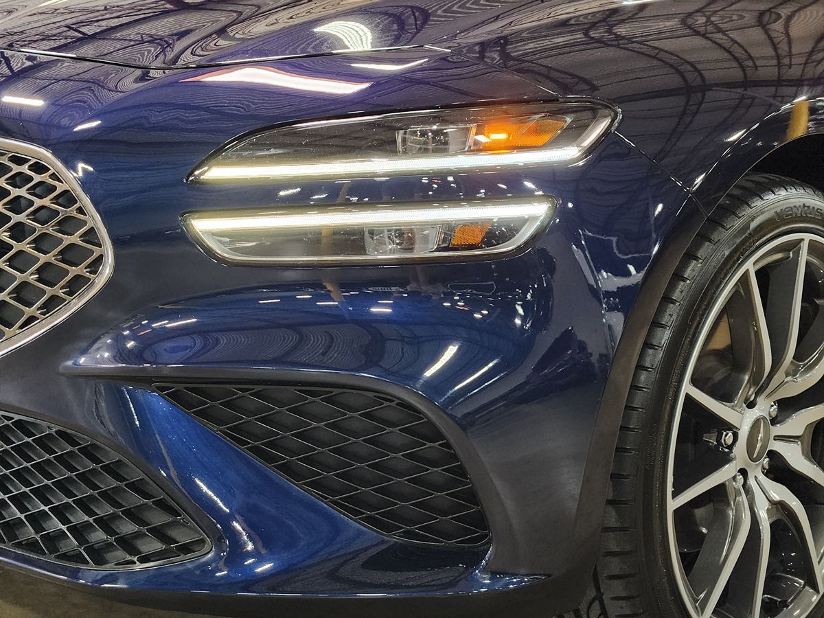 2023 GENESIS G70 Standard - Photo 15