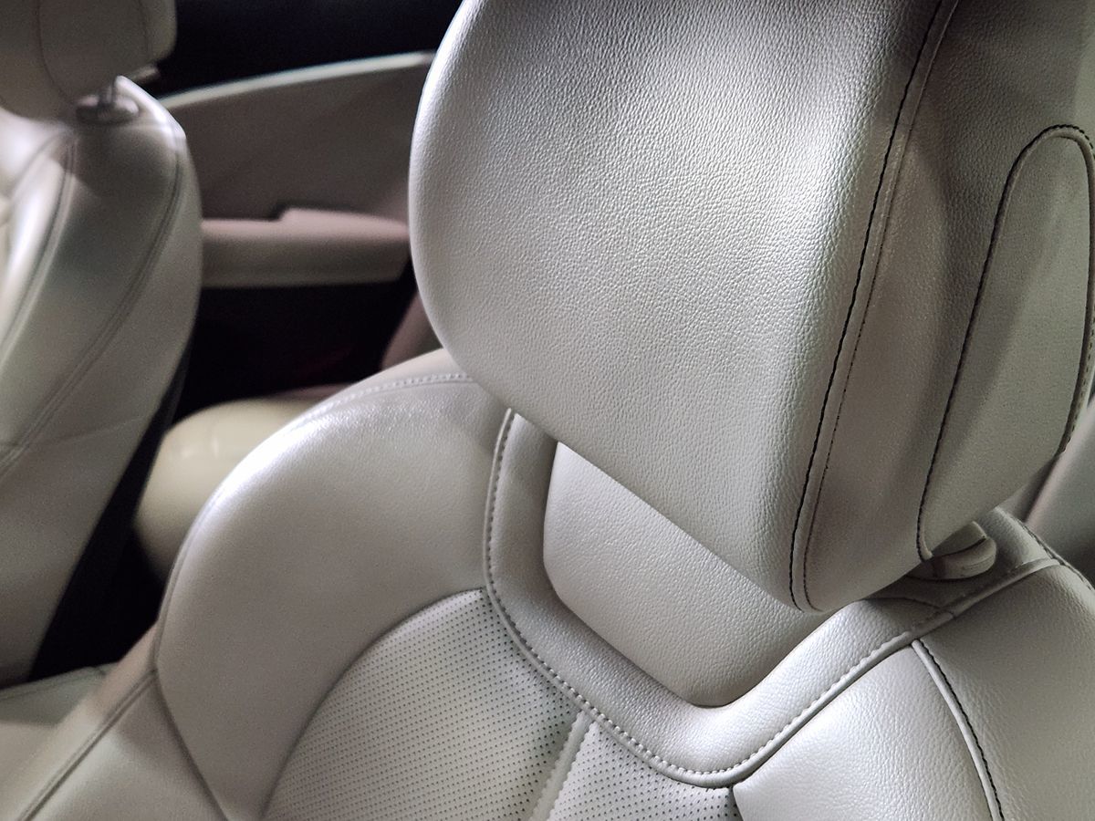 2023 GENESIS G70 Standard - Photo 34