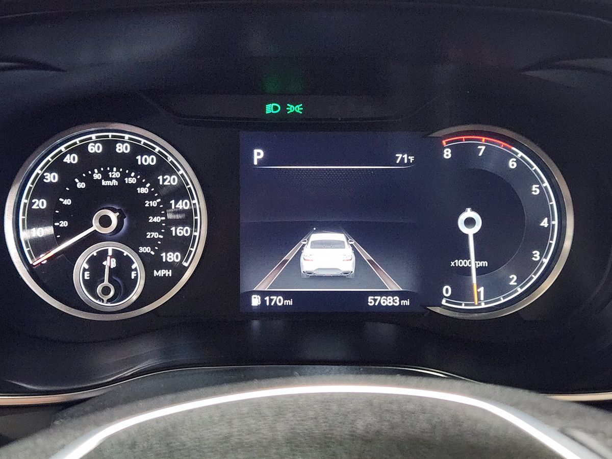 2023 GENESIS G70 Standard - Photo 35