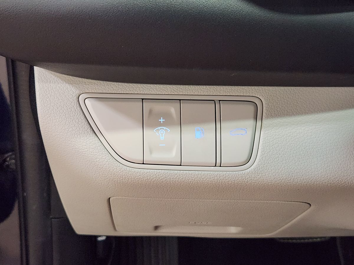 2023 GENESIS G70 Standard - Photo 41