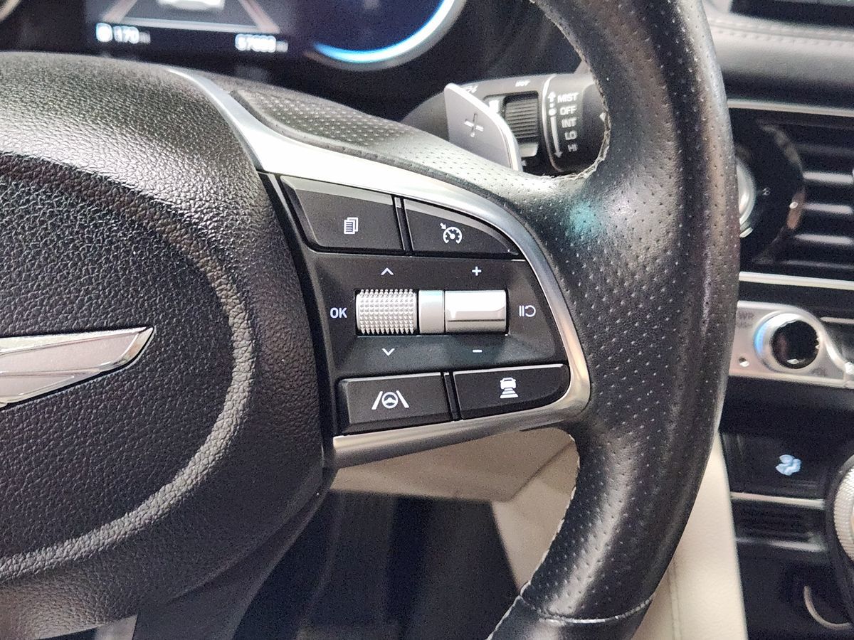 2023 GENESIS G70 Standard - Photo 49
