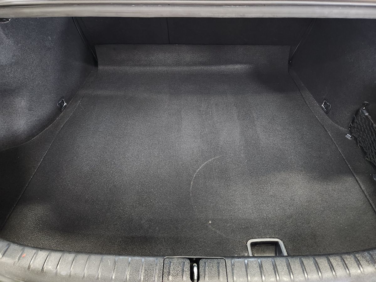 2023 GENESIS G70 Standard - Photo 52
