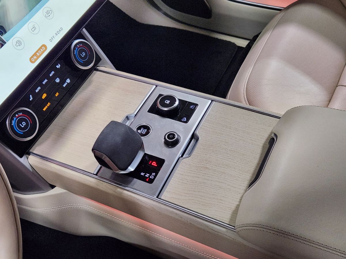 2023 Land Rover Range Rover Autobiography - Photo 25