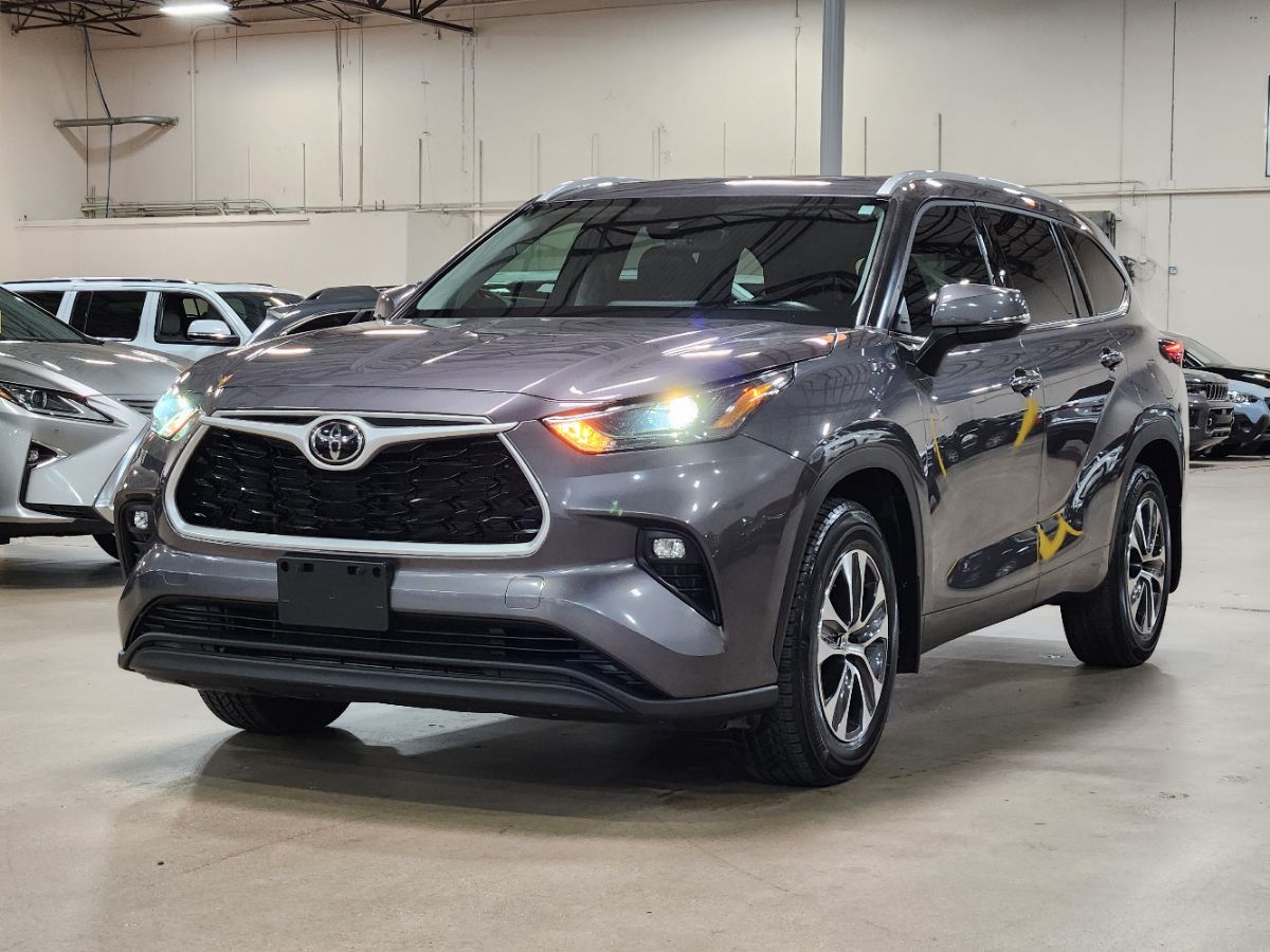 2022 Toyota Highlander XLE - Photo 4