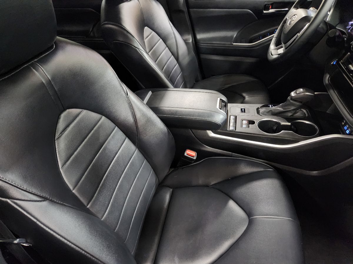 2022 Toyota Highlander XLE - Photo 32