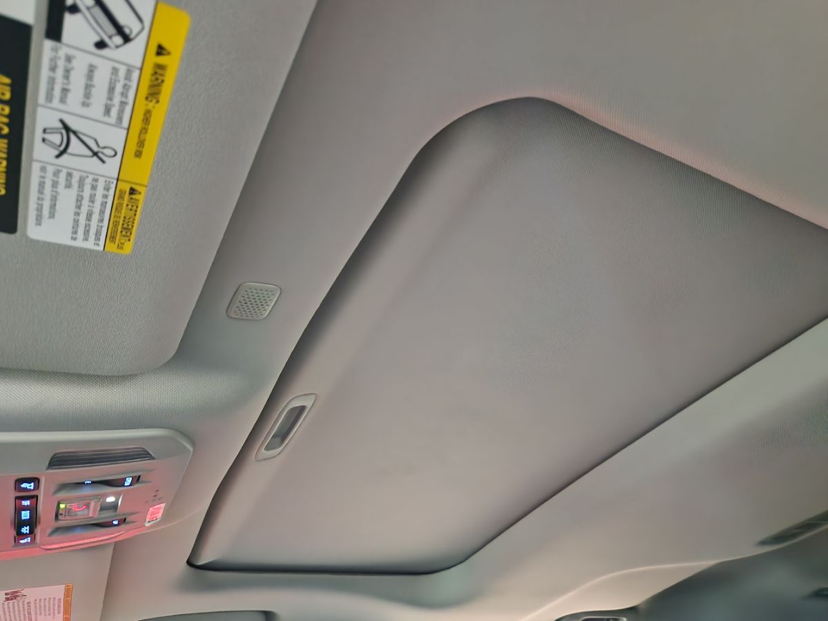 2022 Toyota Highlander XLE - Photo 46