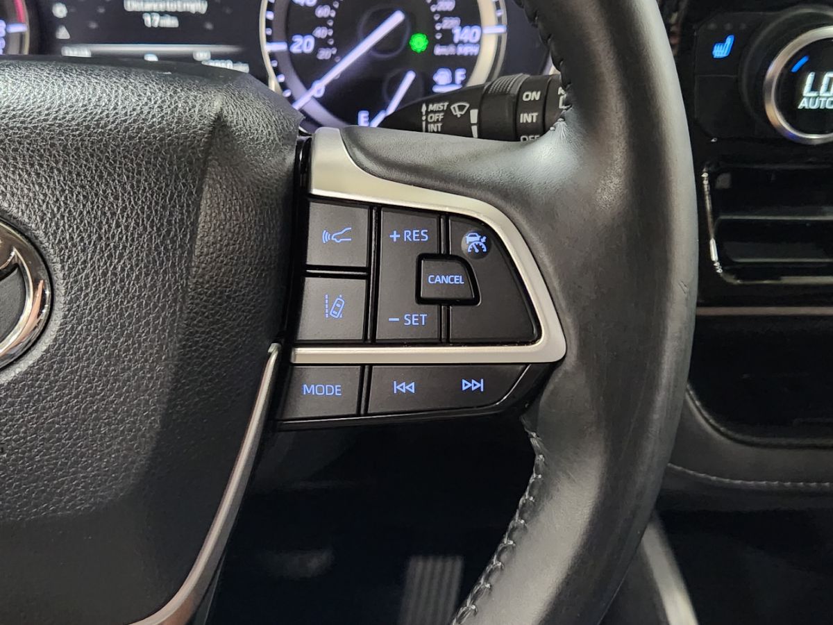 2022 Toyota Highlander XLE - Photo 51