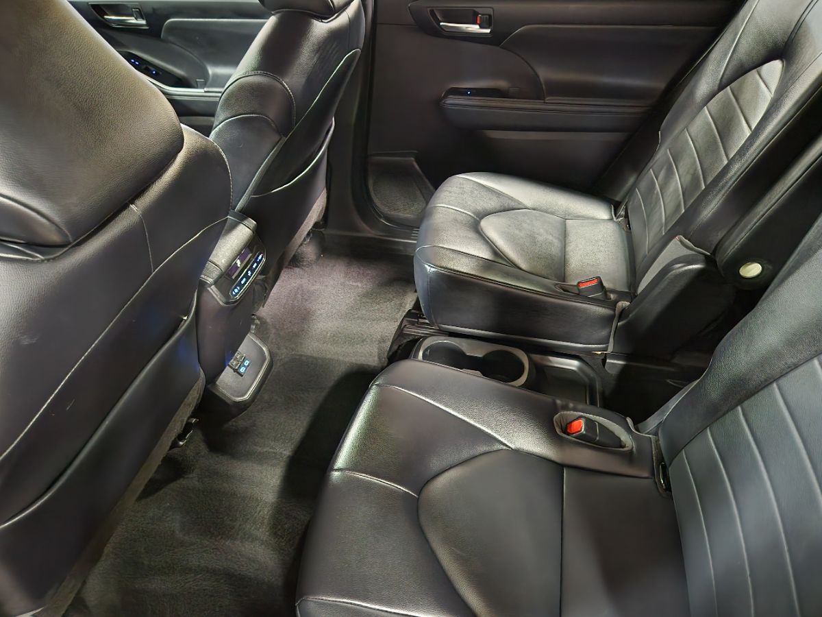 2022 Toyota Highlander XLE - Photo 52