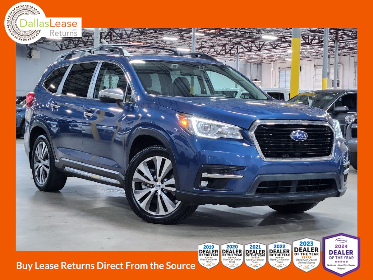 2022 Subaru Ascent Touring's photo