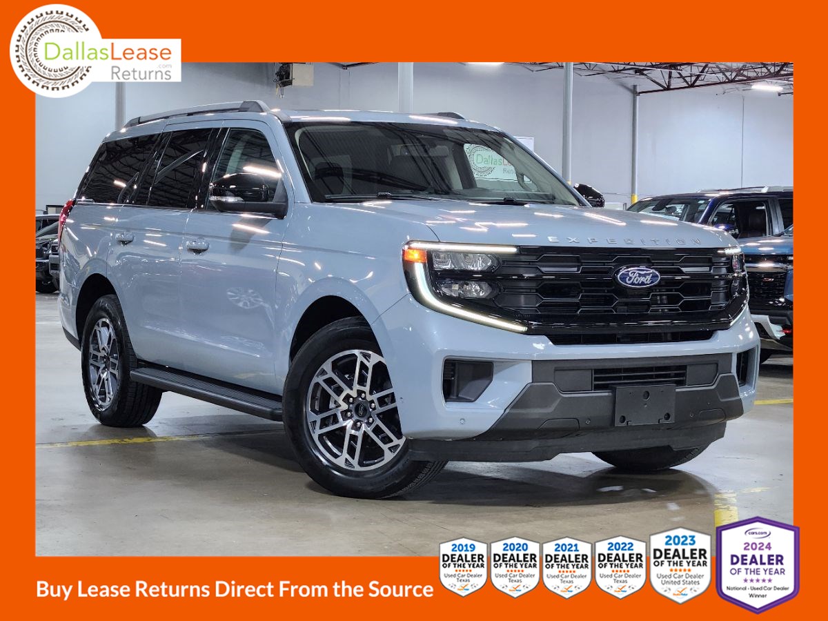 2025 Ford Expedition Active's photo