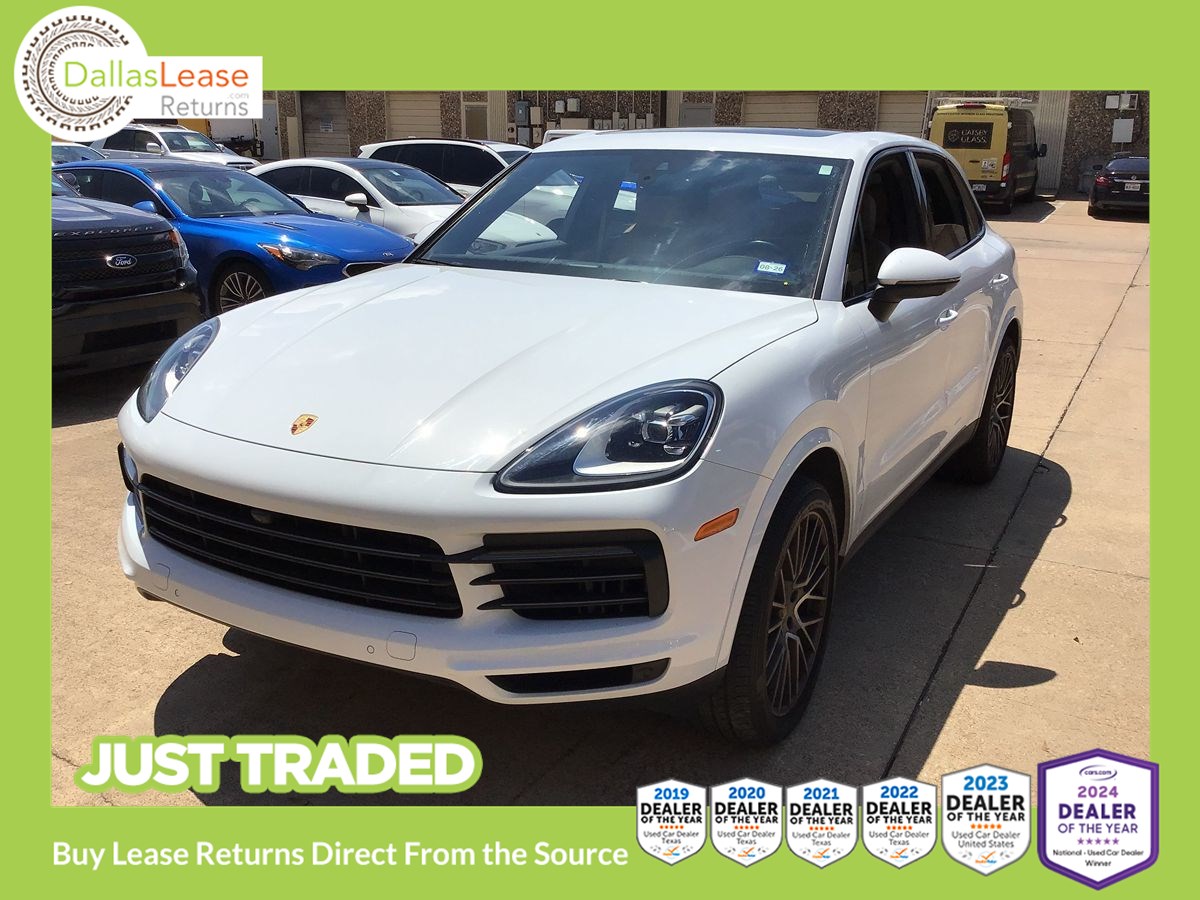 2023 Porsche Cayenne Platinum Edition's photo