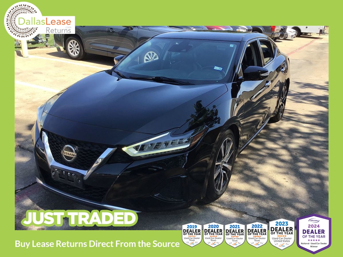 2020 Nissan Maxima SV's photo