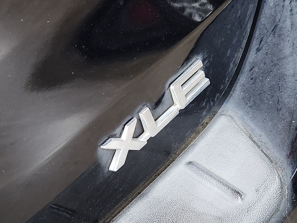 2022 Toyota Highlander XLE - Photo 26