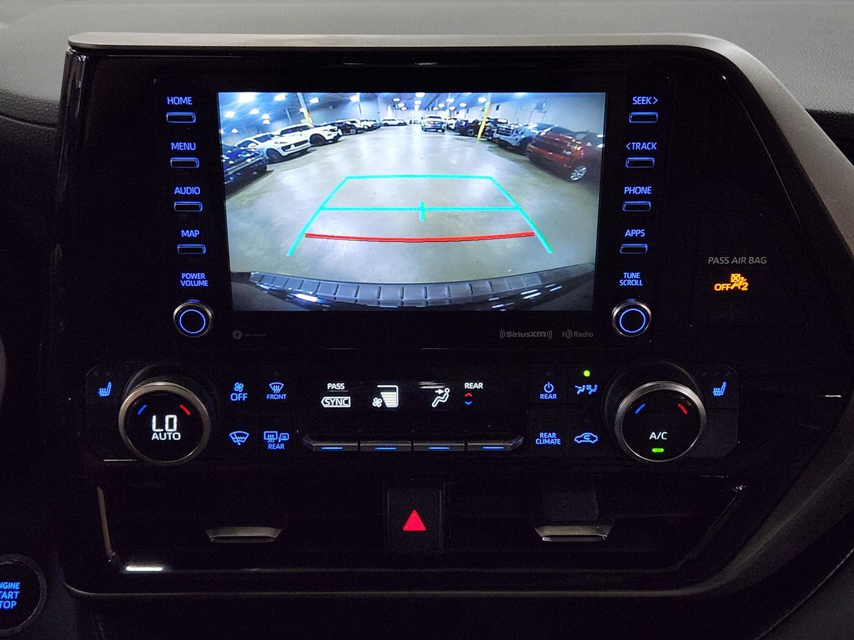 2022 Toyota Highlander XLE - Photo 38