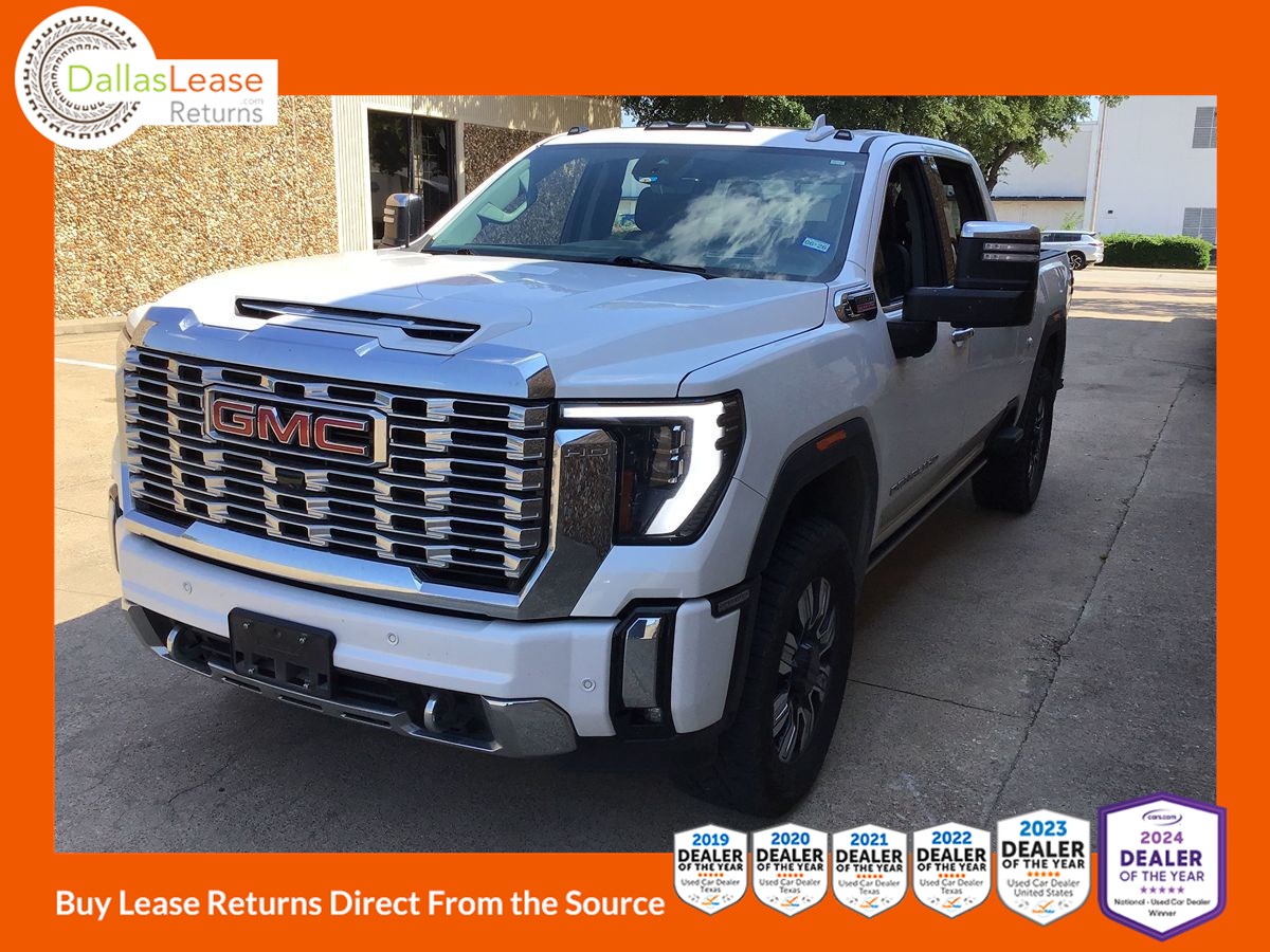 2024 GMC Sierra 4WD Crew Cab Standard Box Denali's photo