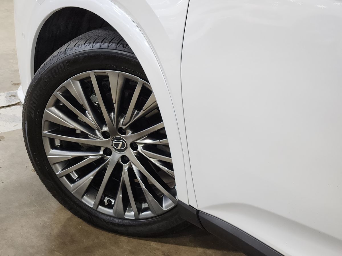 2023 Lexus RX 350 - Photo 23