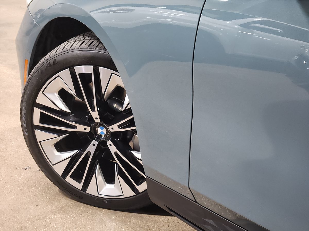 2024 BMW 5 Series 530i - Photo 23