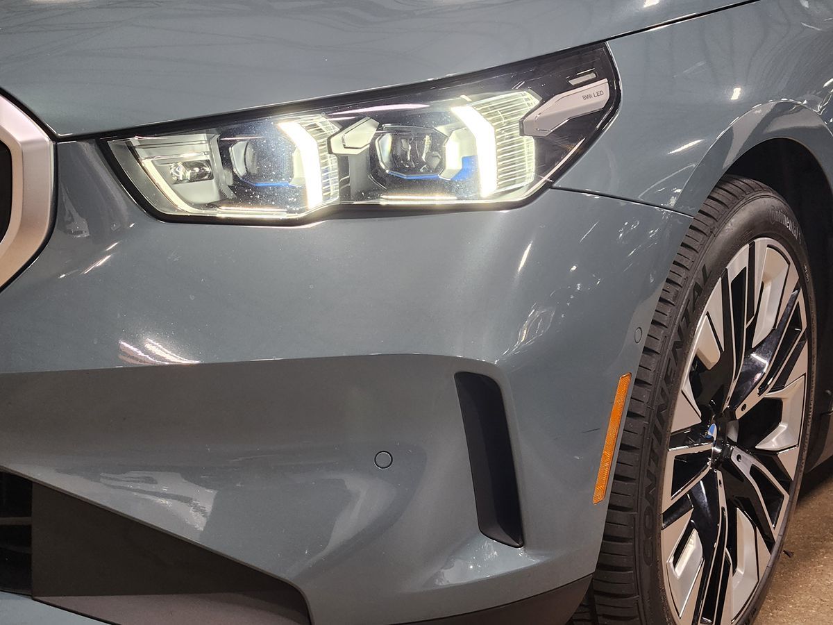 2024 BMW 5 Series 530i - Photo 14