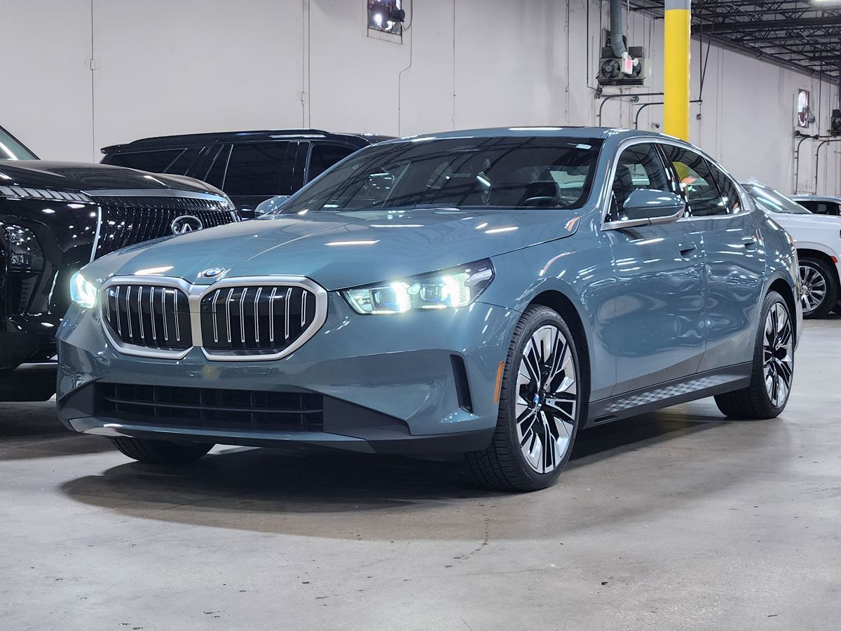 2024 BMW 5 Series 530i - Photo 4