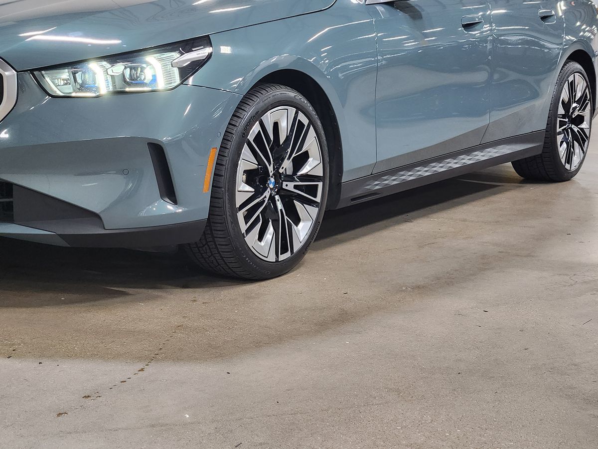 2024 BMW 5 Series 530i - Photo 17