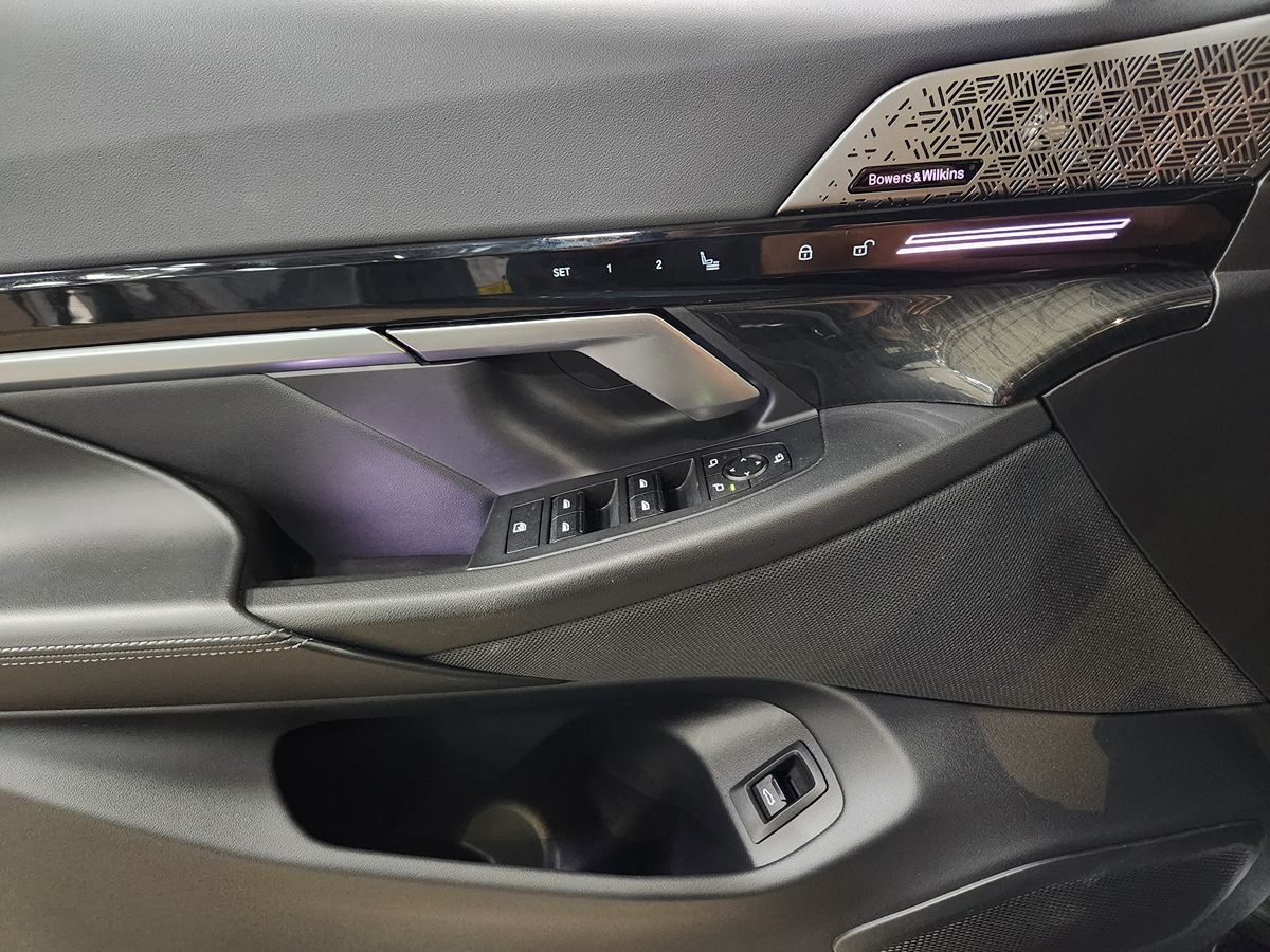 2024 BMW 5 Series 530i - Photo 41