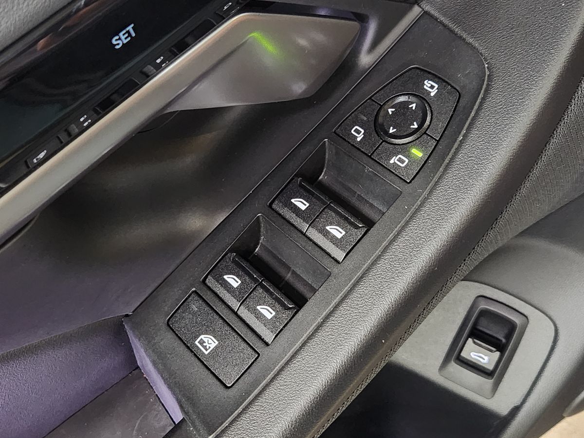 2024 BMW 5 Series 530i - Photo 42